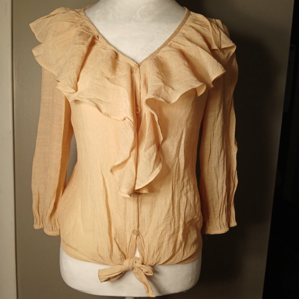 Woman's Peach Blouse  MEDIUM
